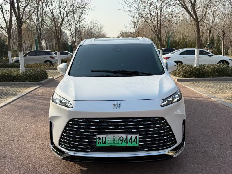 聊城25年别克GL81