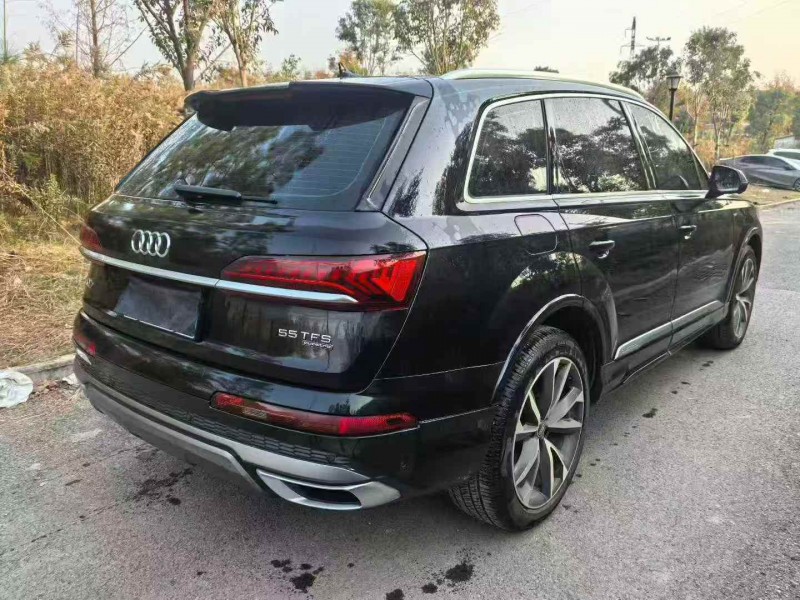 宜昌21年奥迪Q78