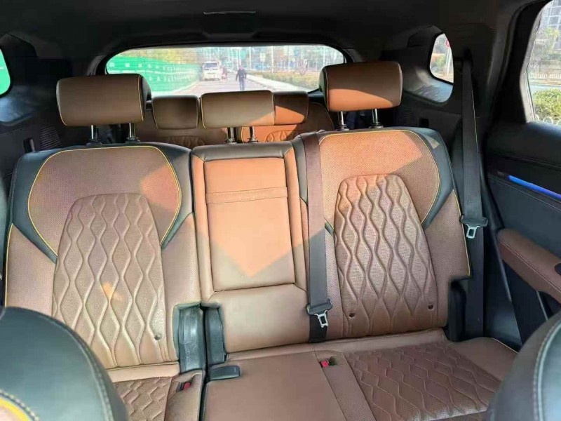 唐山22年比亚迪唐4