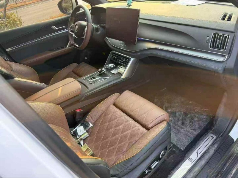 唐山22年比亚迪唐5