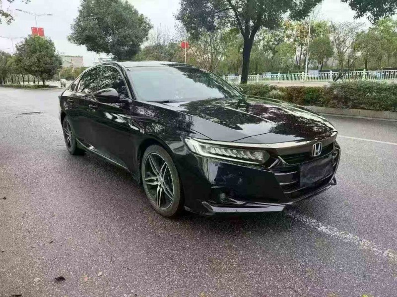 湘潭23年本田雅阁2