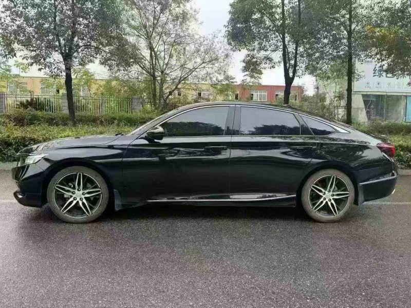 湘潭23年本田雅阁7