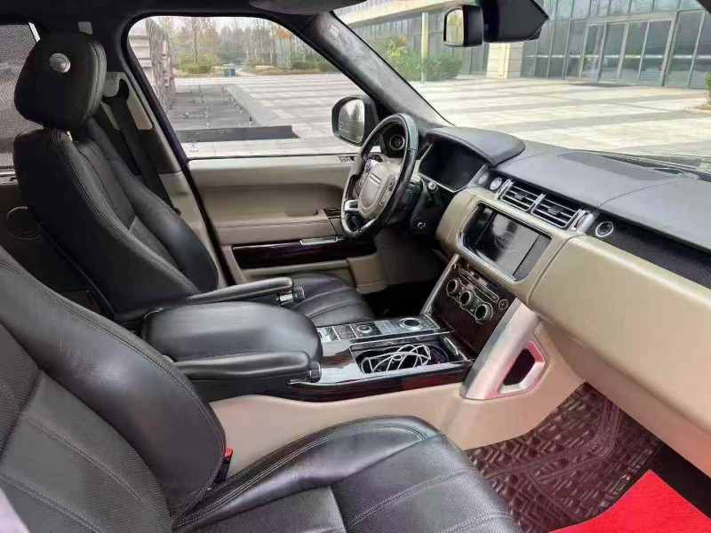 青岛15年路虎揽胜行政4