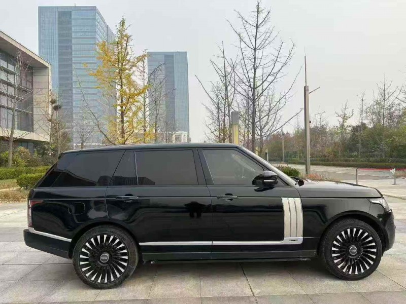 青岛15年路虎揽胜行政7