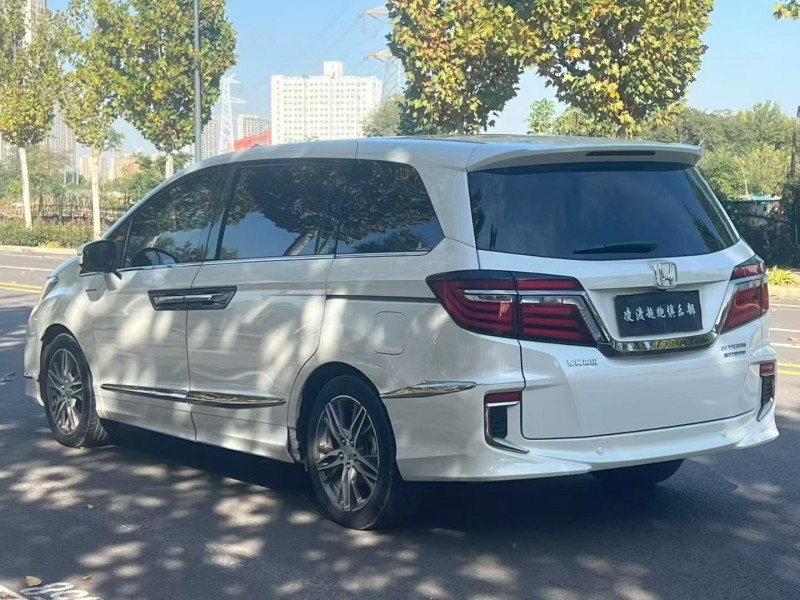 郑州21年本田艾力绅4
