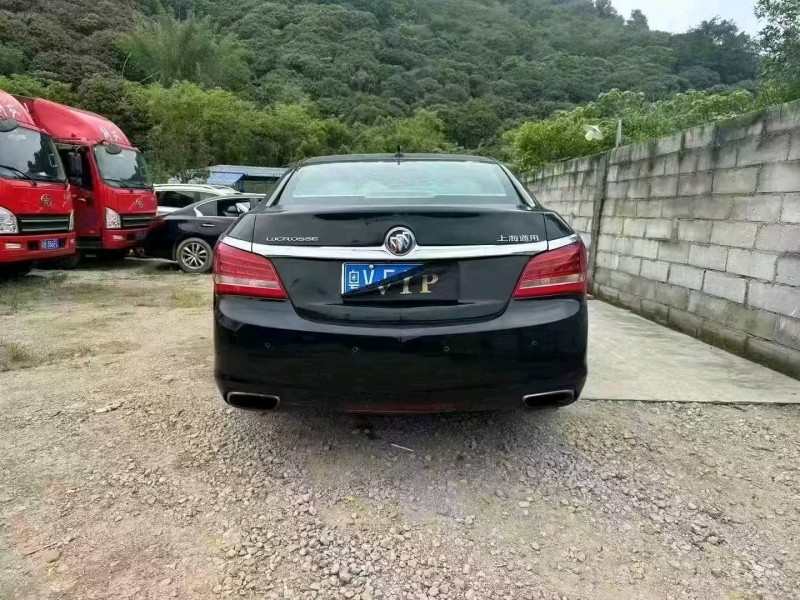 广州15年别克君越8