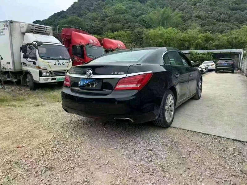 广州15年别克君越9