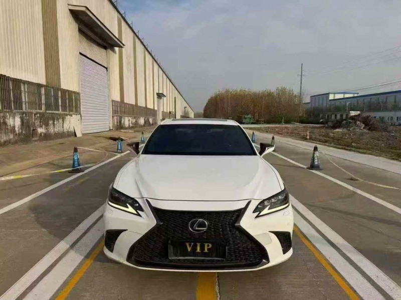 菏泽21年雷克萨斯ES1