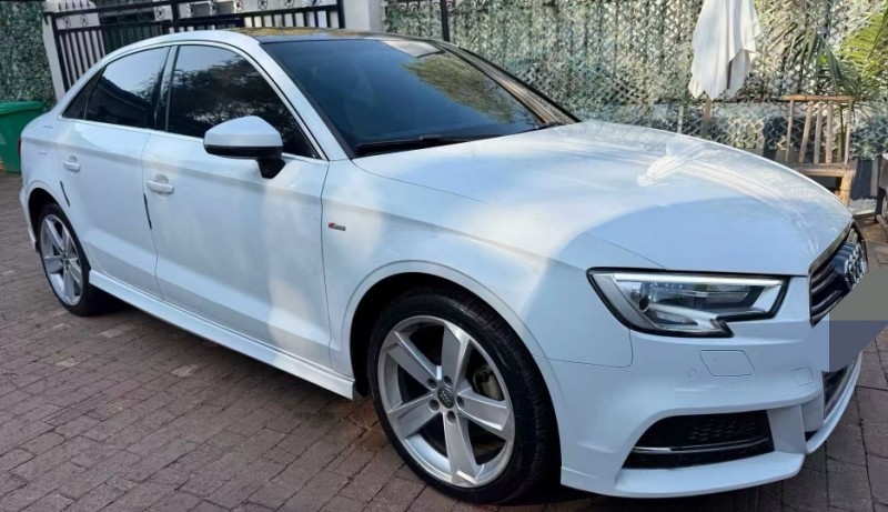 济南18年奥迪A38