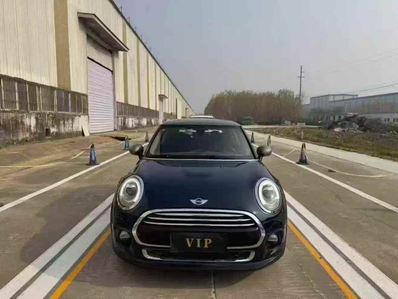 菏泽17年宝马迷你1