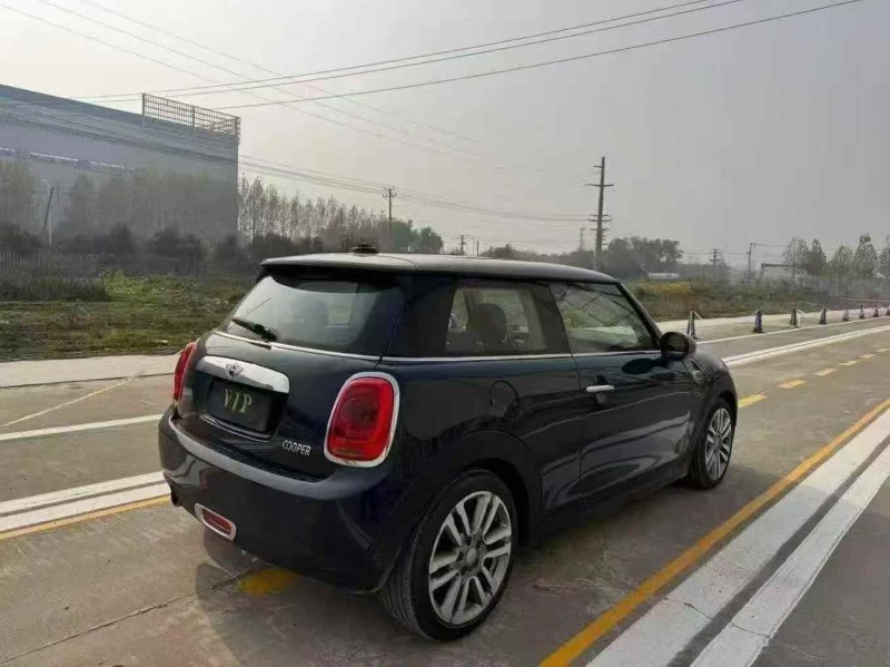 菏泽17年宝马迷你8