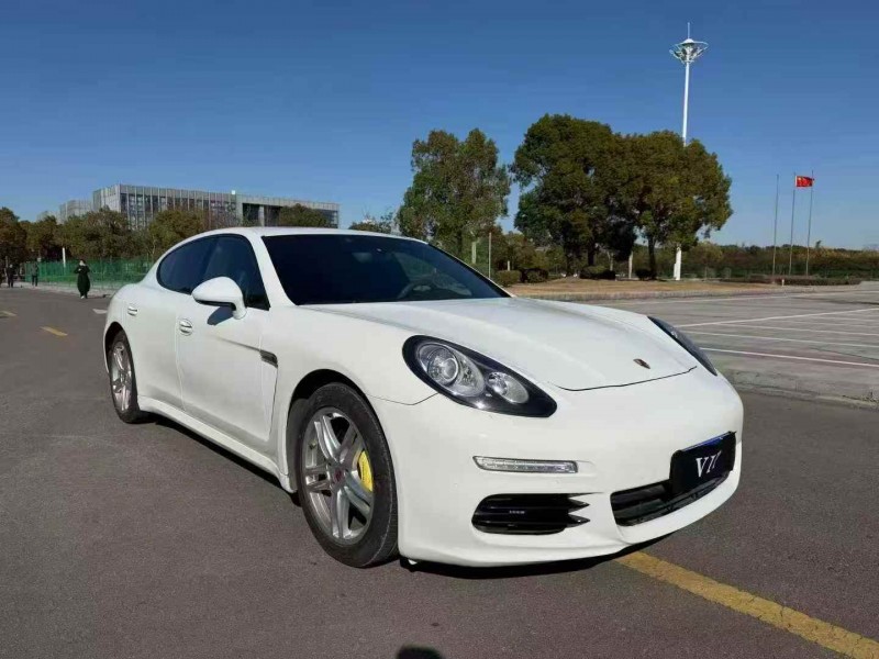 徐州14年保时捷帕拉梅拉3