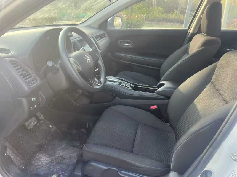 郑州21年本田缤智4