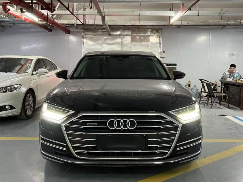 深圳21年奥迪A8L1