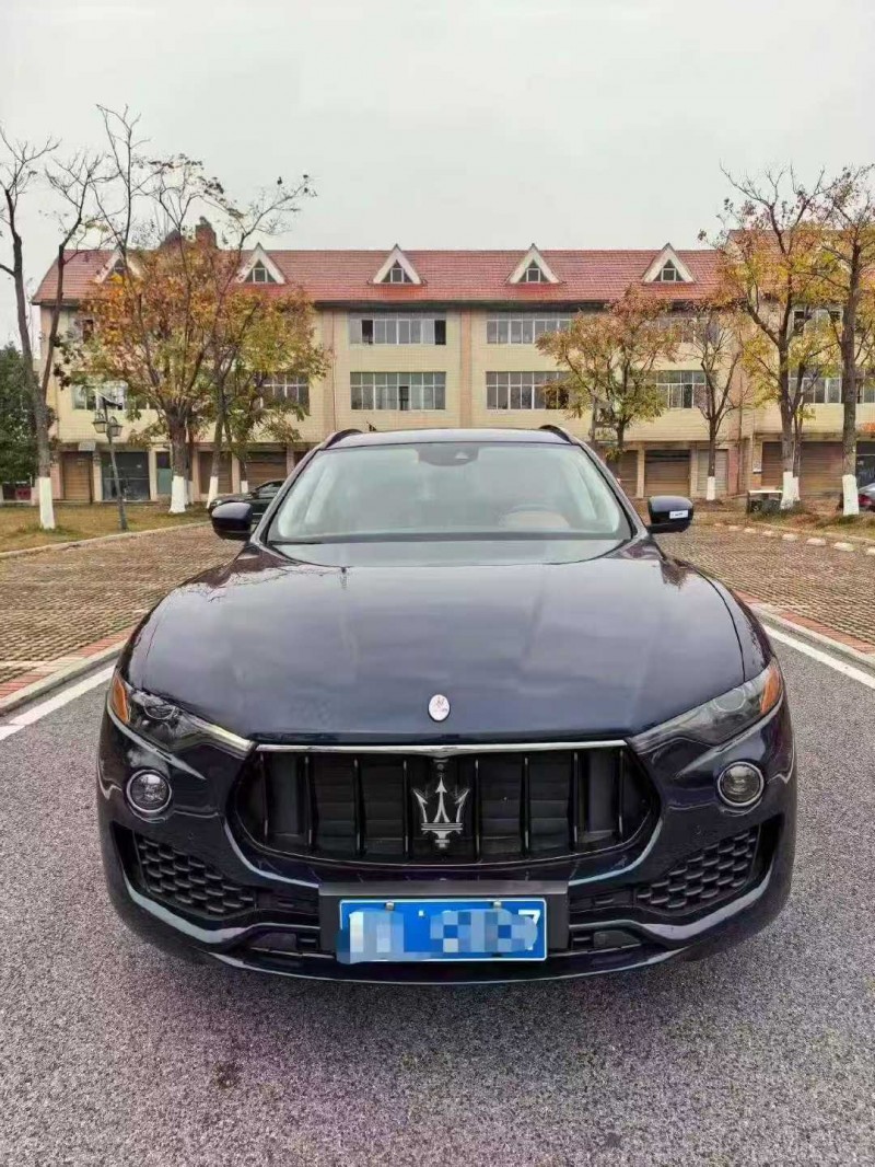 东营17年玛莎拉蒂Levante1