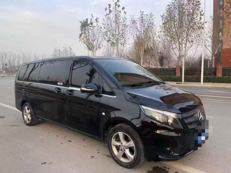 新乡18年奔驰威霆3