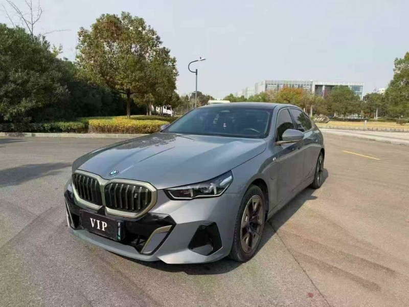 苏州24年宝马i52