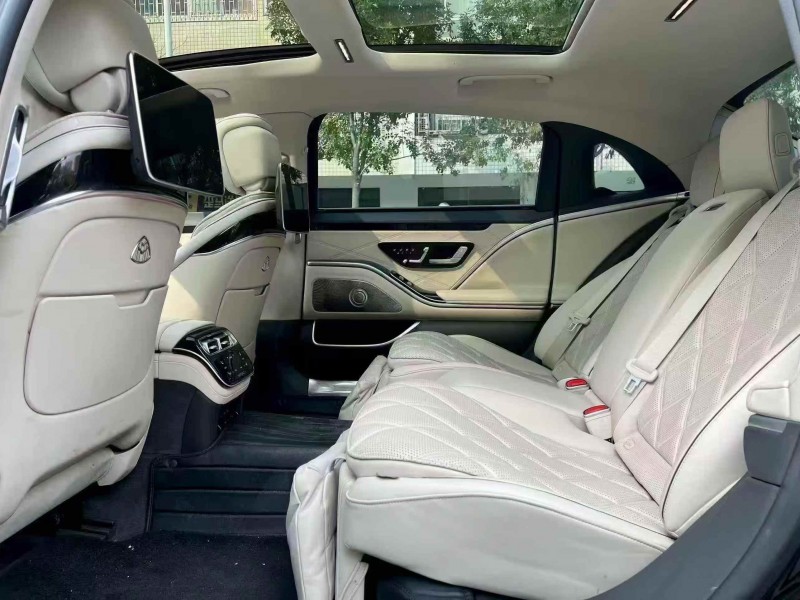 连云港23年奔驰迈巴赫S级5