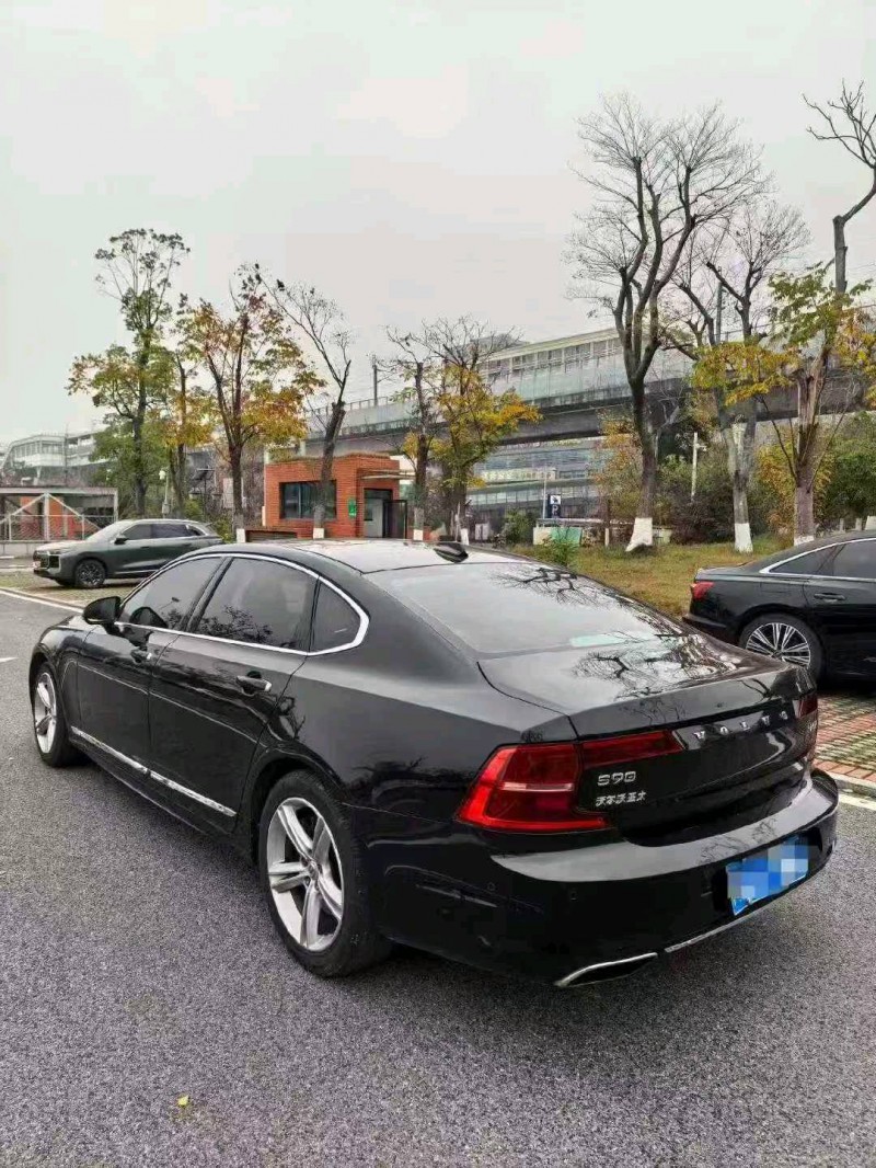 枣庄19年沃尔沃S909