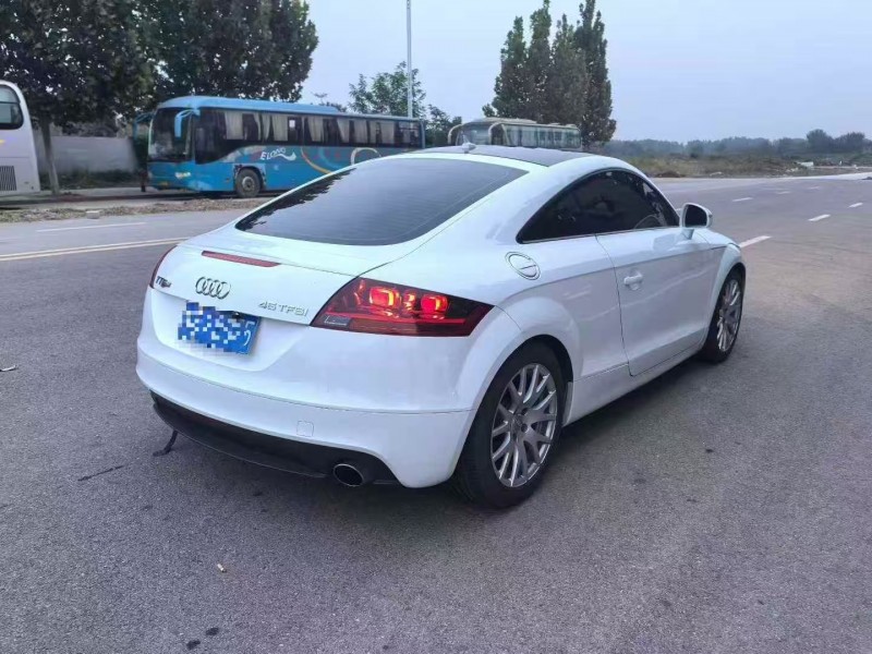 邯郸14年奥迪TT8