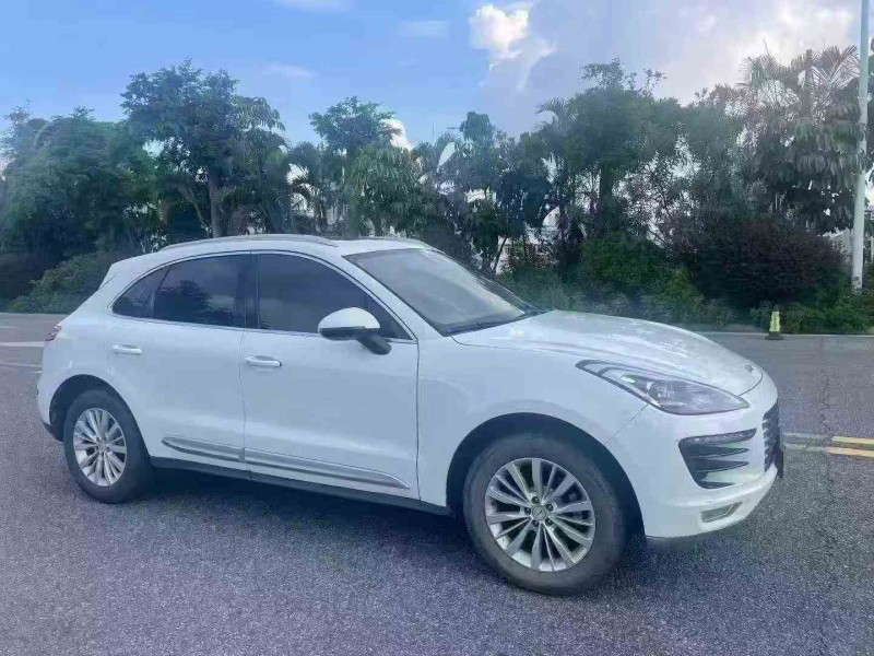 湛江17年众泰SR93