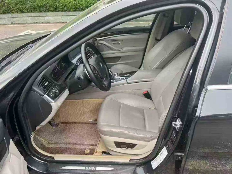 深圳10年宝马5系4