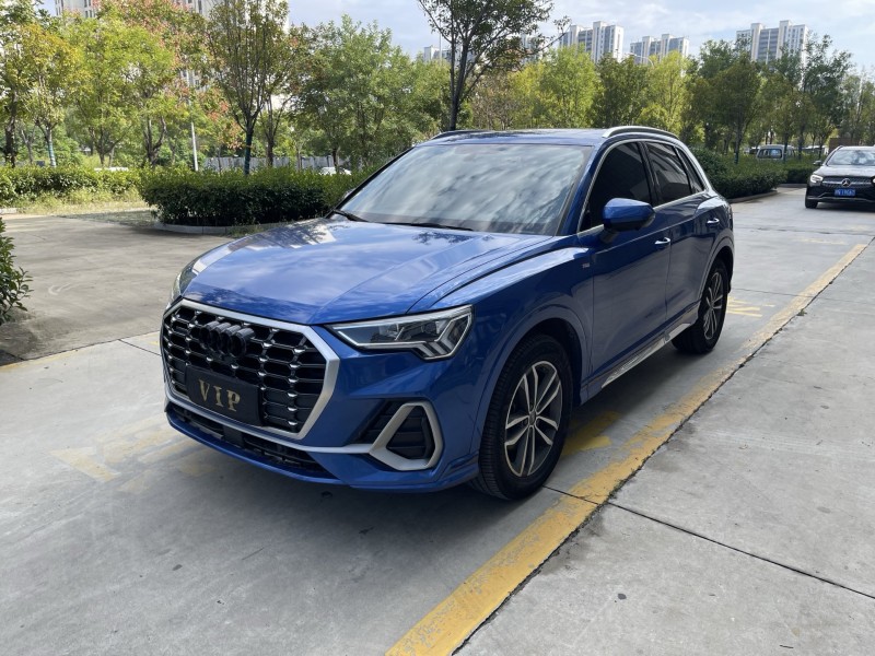 济宁21年奥迪Q32