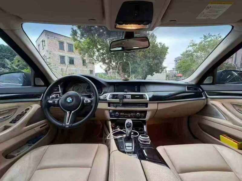 深圳13年宝马5系4