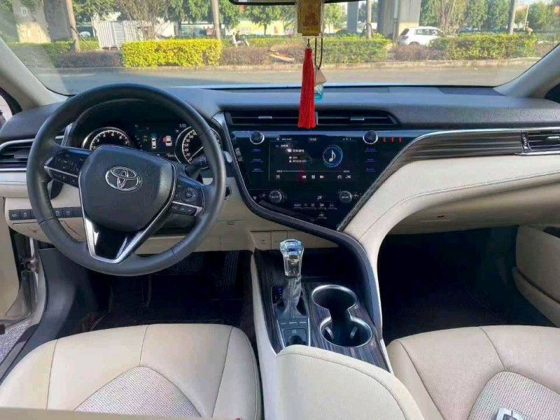 厦门20年丰田凯美瑞5