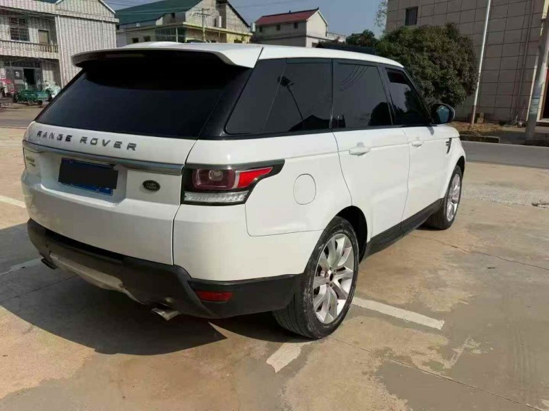 萍乡19年路虎揽胜运动7