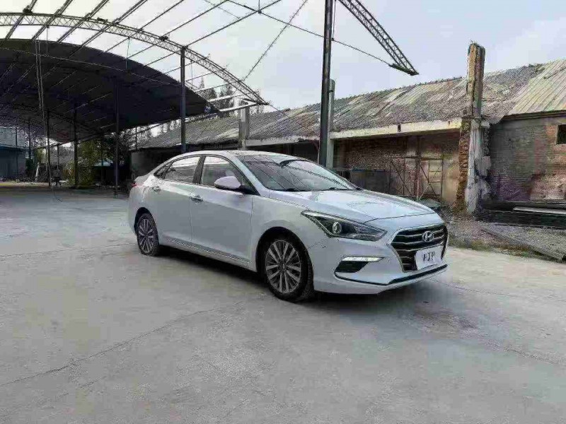 徐州17年现代名图3