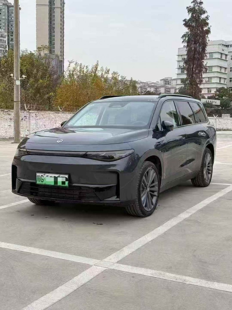 景德镇24年零跑汽车C163