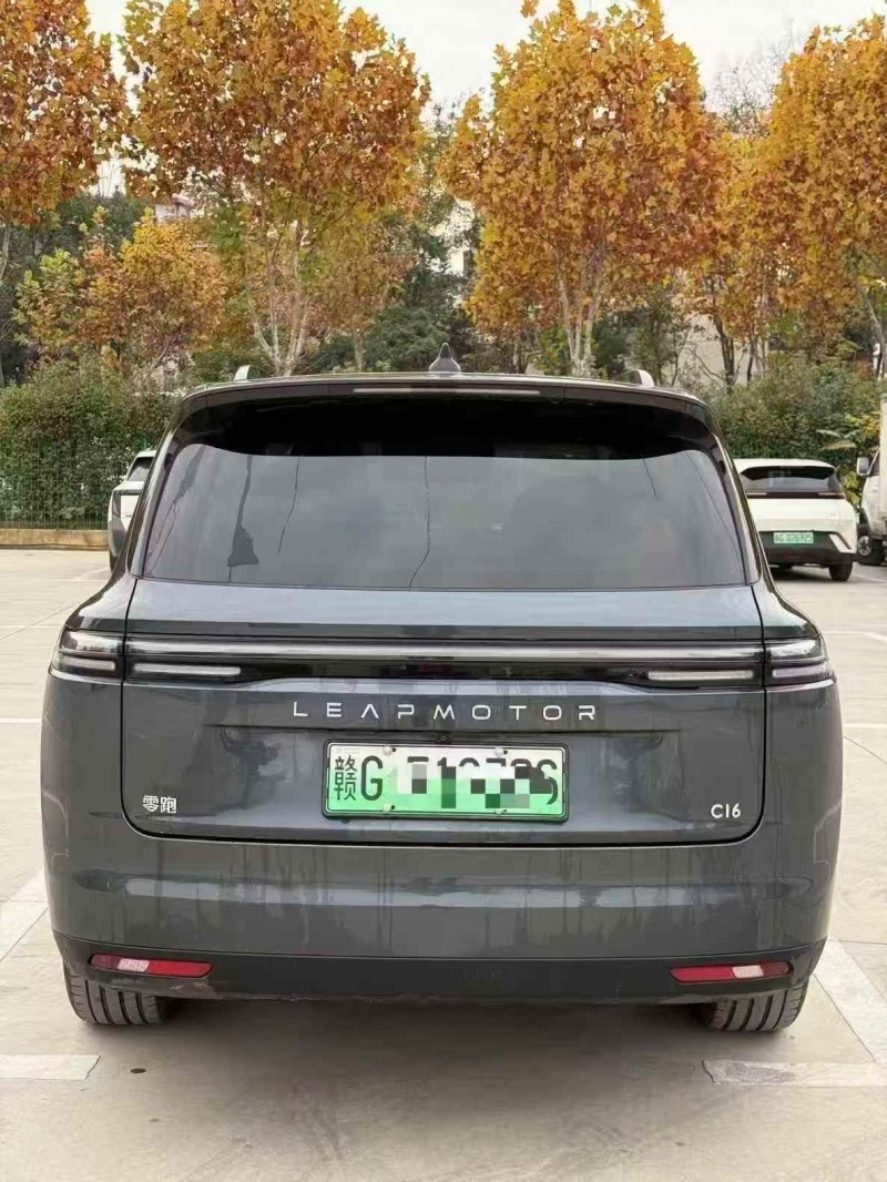 景德镇24年零跑汽车C169