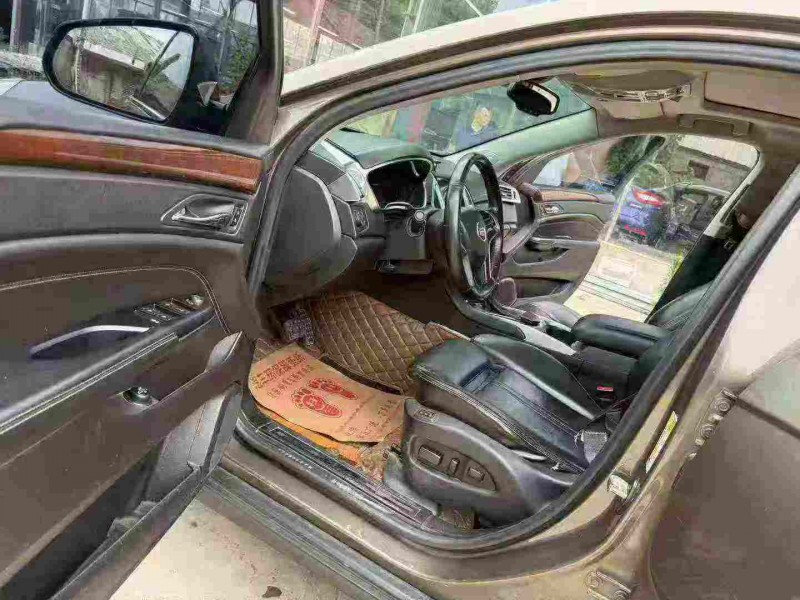 徐州14年凯迪拉克SRX4