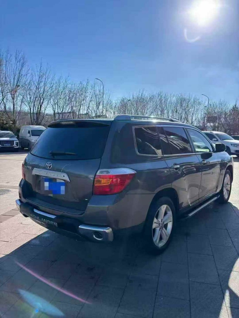 秦皇岛10年丰田汉兰达7