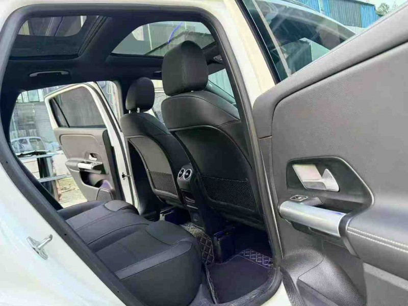 徐州23年奔驰GLA7