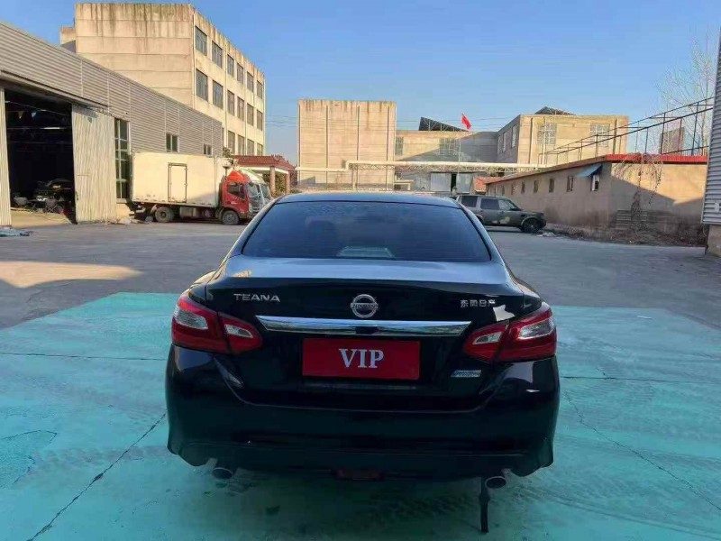 青岛17年日产天籁9