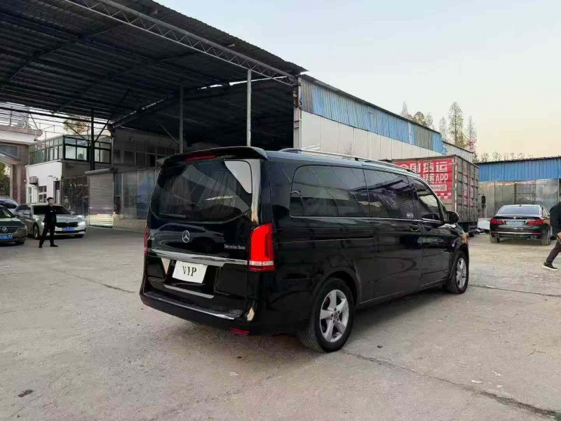 徐州20年奔驰威霆8