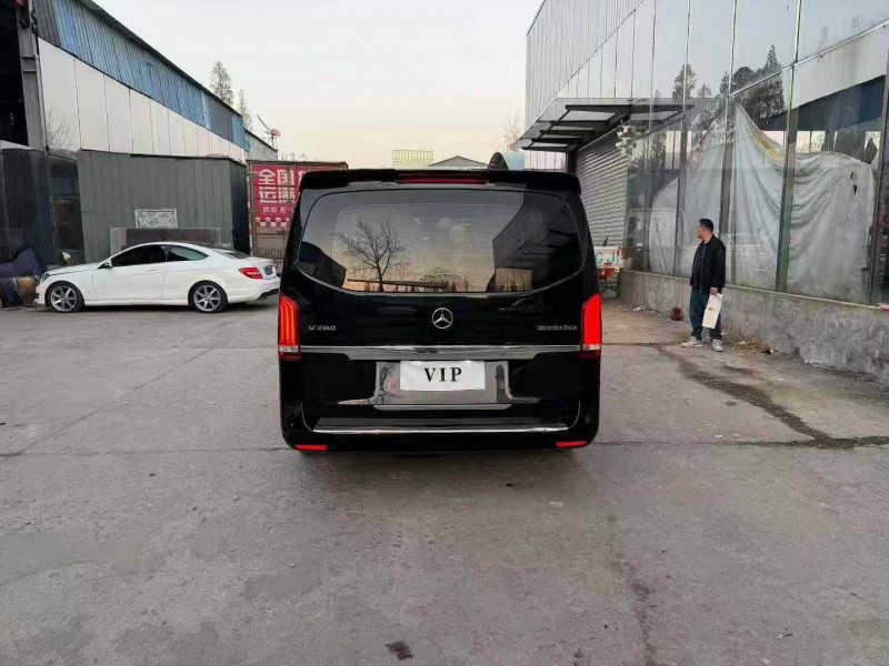 徐州20年奔驰威霆9