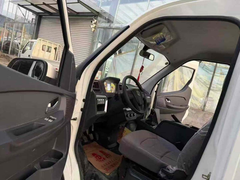 徐州22年飞碟箱货货车4