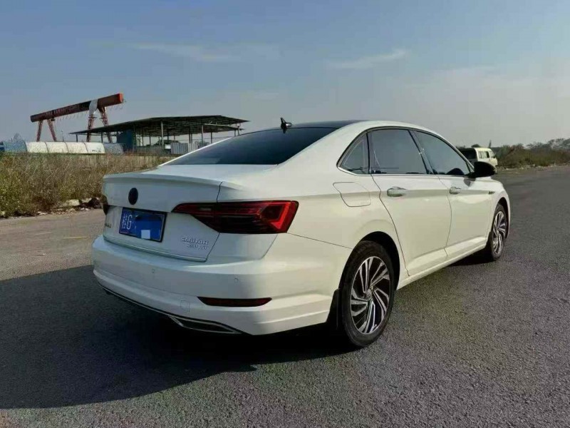 桂林21年大众速腾7