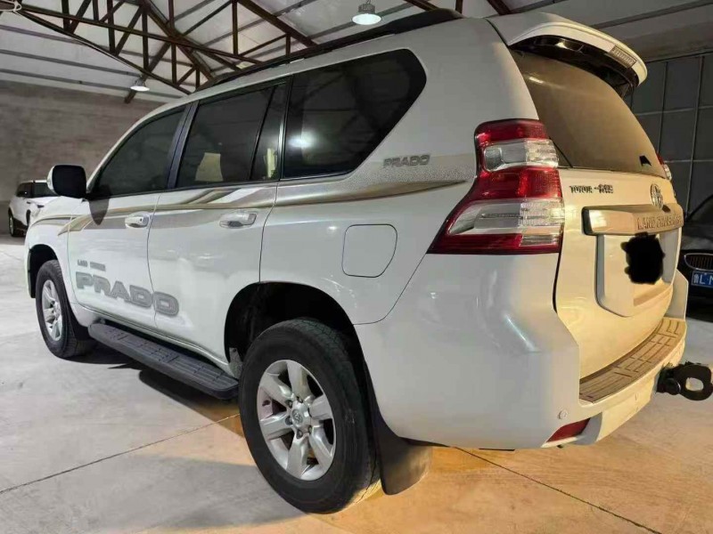 赤峰15年丰田普拉多7