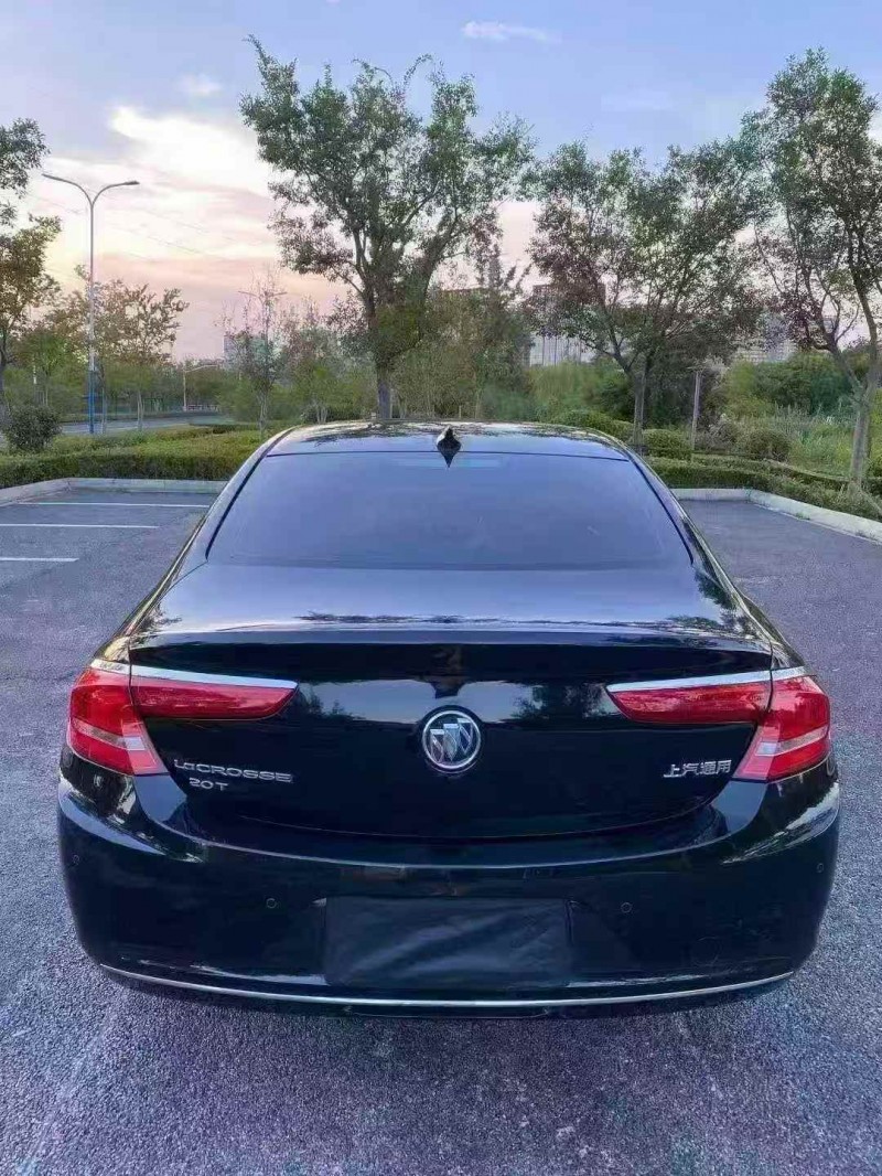 常州18年别克君越8