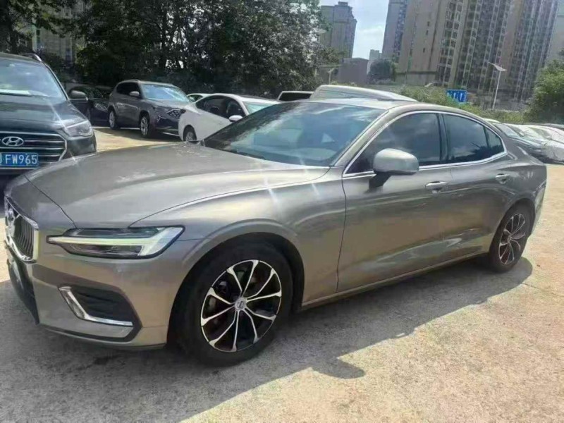 张家界22年沃尔沃S902