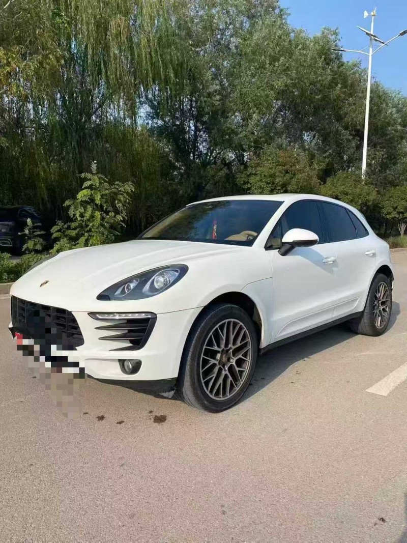 枣庄15年保时捷Macan3