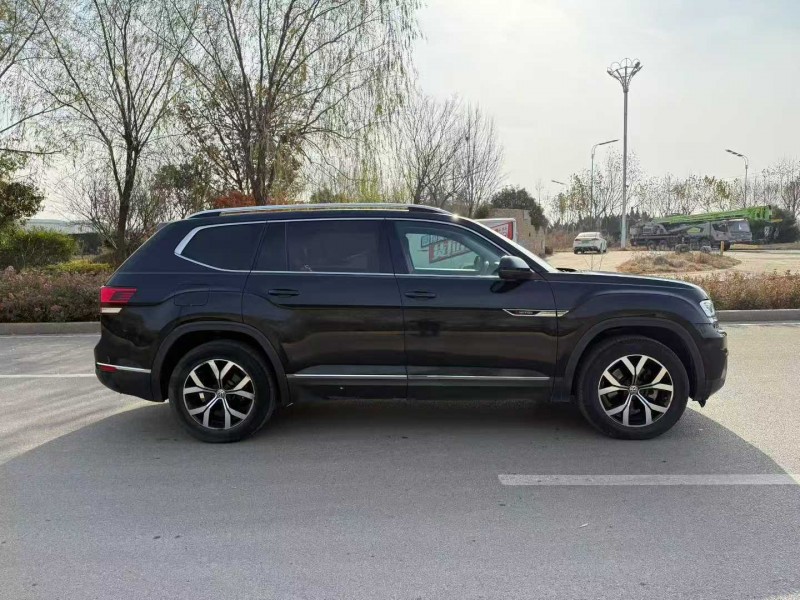 枣庄19年大众途昂9