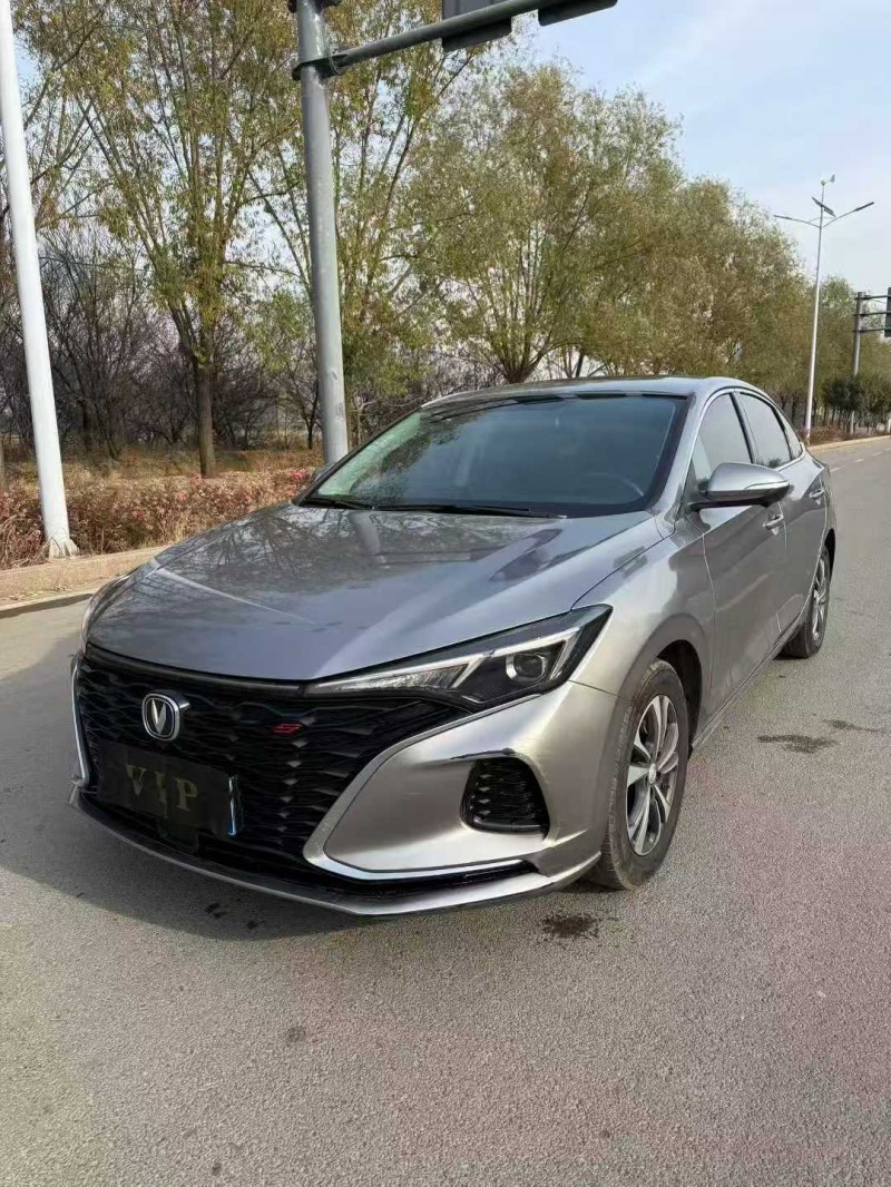 东营21年长安汽车逸动3