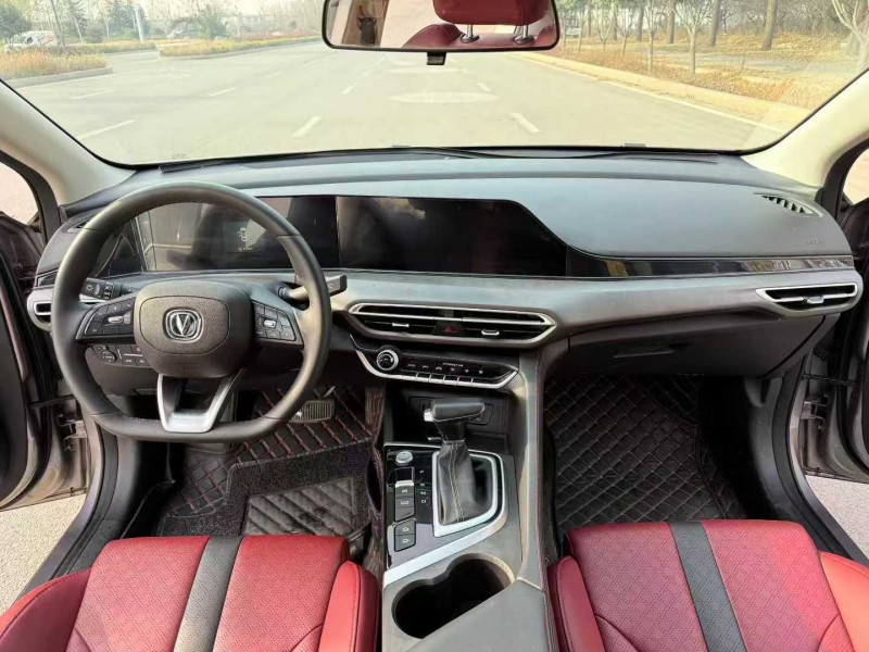 东营21年长安汽车逸动4