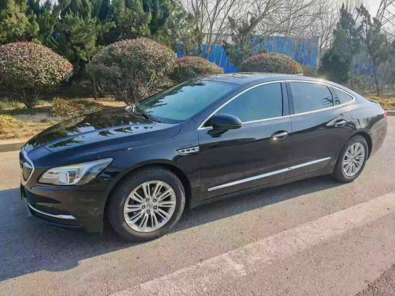 青岛17年别克君越2