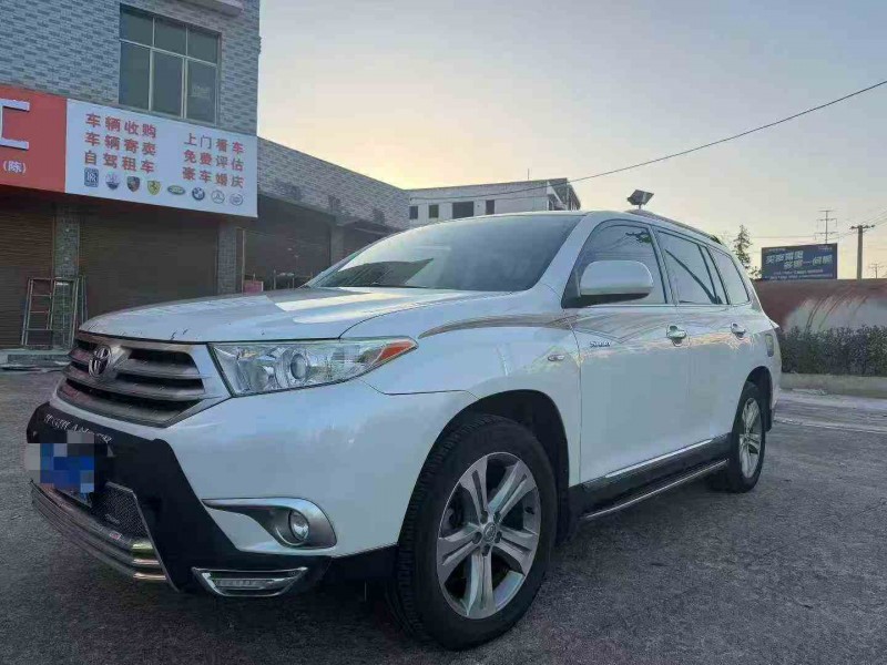 衡阳14年丰田汉兰达3